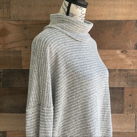 Ginger G Turtleneck Striped Sweater Size Large - Picture 4 of 7